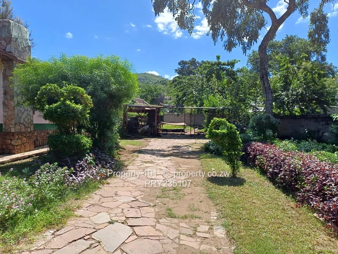 Kariba-Baobab Ridge Gem~ invest in Tranquility 