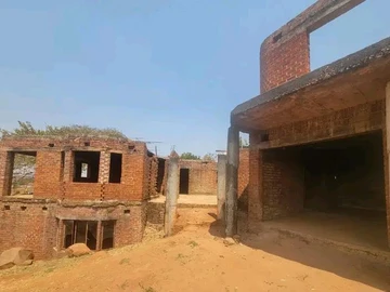 6 Bedroom House