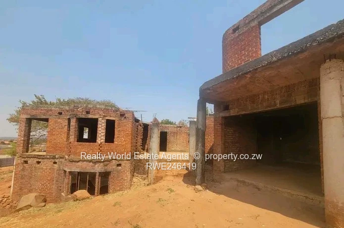Charlotte Brooke – Incomplete 6 Bedroom House for Sale