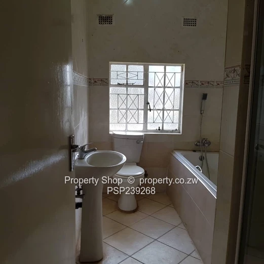 Family Home in A Leafy Suburb!