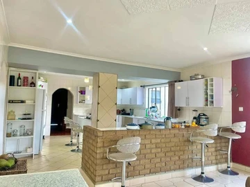 8 Bedroom House