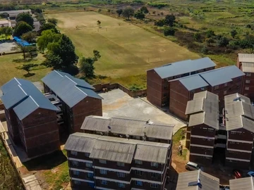 2 Bedroom Flat & Apartment