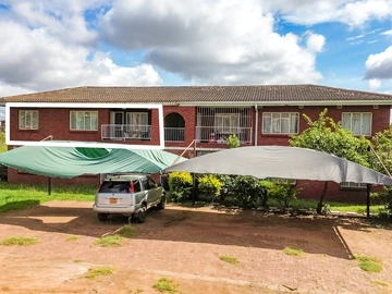 3 Bedroom Flat & Apartment