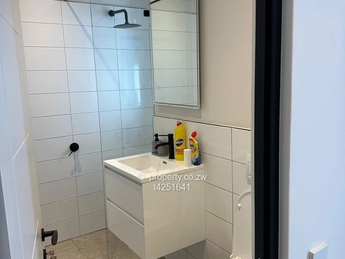 Borrowdale 2 bedroom fully furnished apartment to rent  (Sole Mandate)