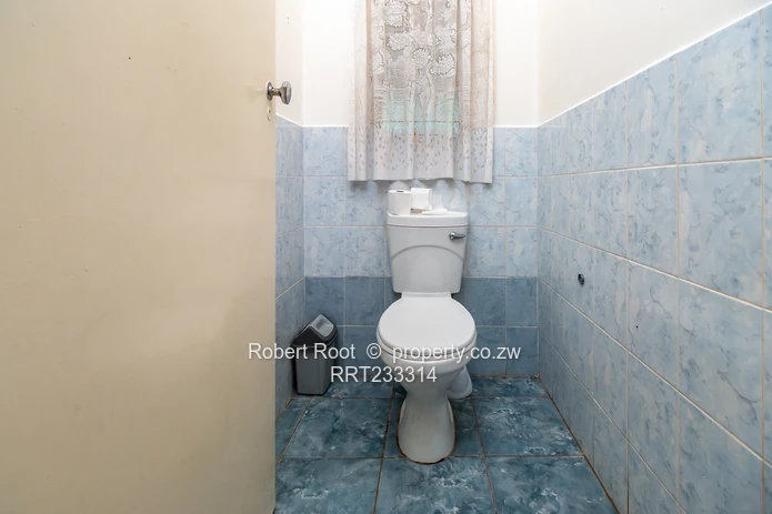 Spacious 6-Bedroom Family Home opposite Chisipite Snr School – Chisipite