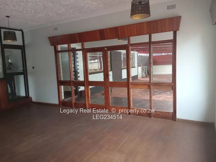 Commercial Property for Rent – Harare Drive / Eastern Road