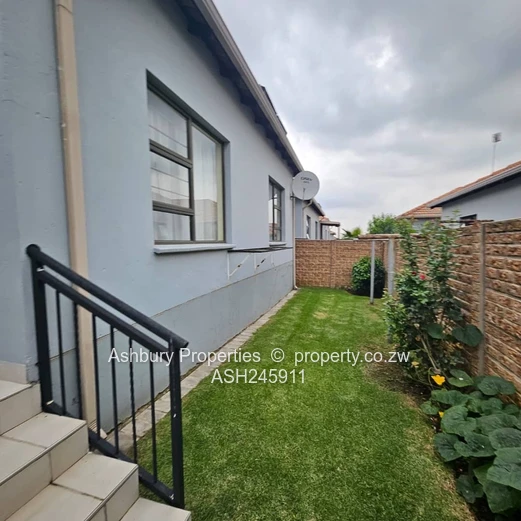 Fancy A Foreign Modern Cluster Investment Gated Estate in Johannesburg (Sole Mandate)