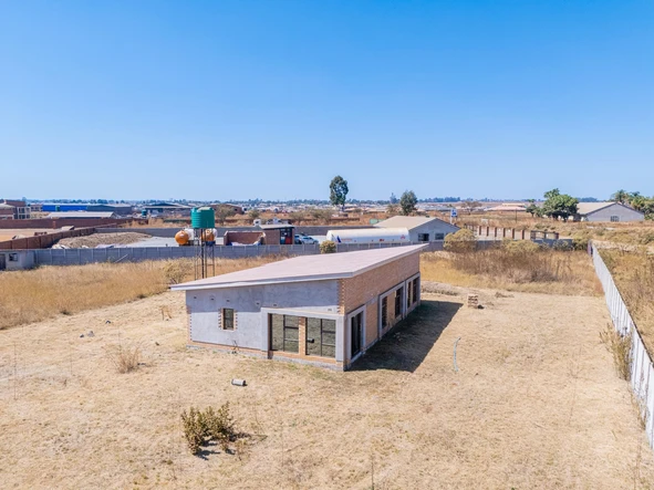 Commercial & Industrial Land