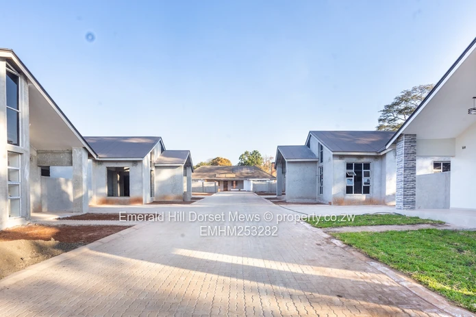 Emerald Hill (Harare West): 2-Bed Townhouse w/ Borehole
