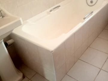 2 Bedroom Garden Flat