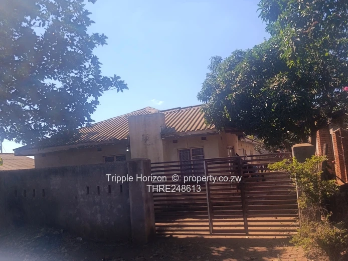 Kuwadzana phase 3, 4-Bed, 2-Bath House on Quiet Dirt Street — Borehole