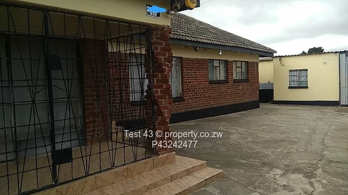 Unit B Chitungwiza house for sale
