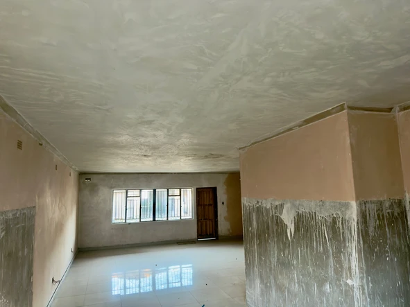 3 Bedroom Flat & Apartment