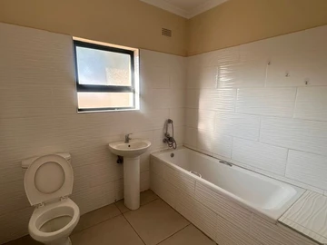 2 Bedroom Garden Flat