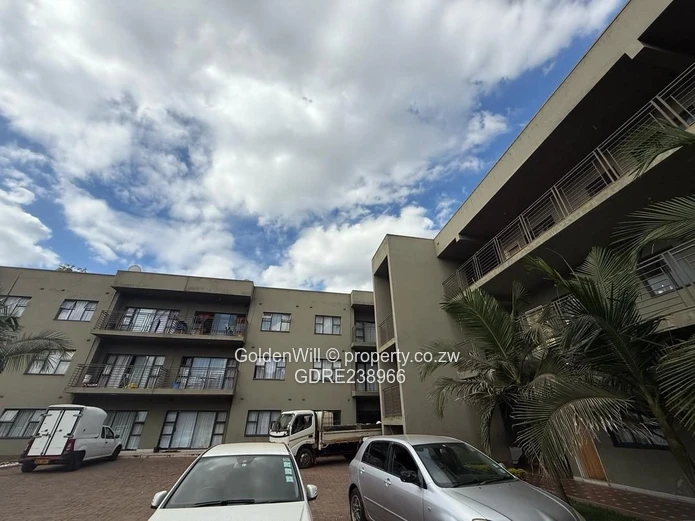 Avenues  2 beds flat to rent 