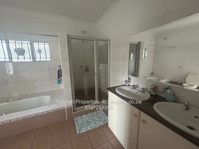 Comfortable home with attached Granny Flat/guest wing
