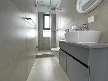 4 Bedroom Garden Flat