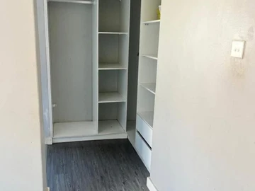 3 Bedroom Flat & Apartment