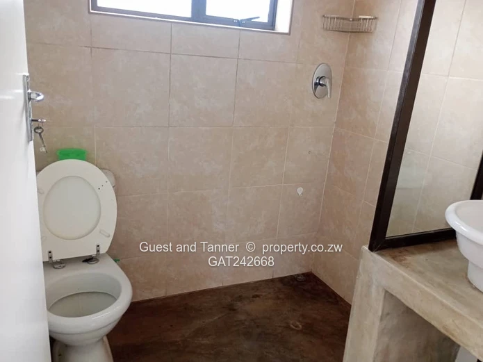 Beautiful Dual-Residence Property on 1,400sqm