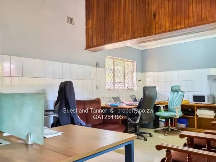 HILLSIDE- COMMERCIAL/RESIDENTIAL PROPERTY ON 1,729m²