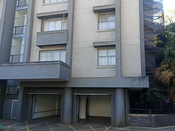3 Bedroom Flat & Apartment