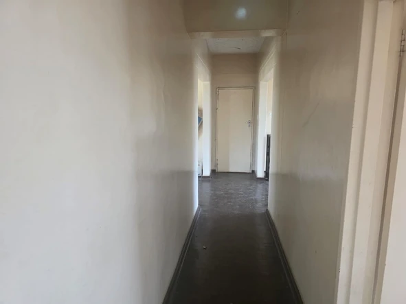 2 Bedroom Flat & Apartment