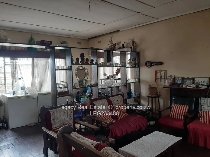 Well-Located Braeside Property Ready for Transformation