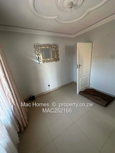 Hatcliffe: Modern 6-Bed, 3-Bath Home with Borehole (Sole Mandate)