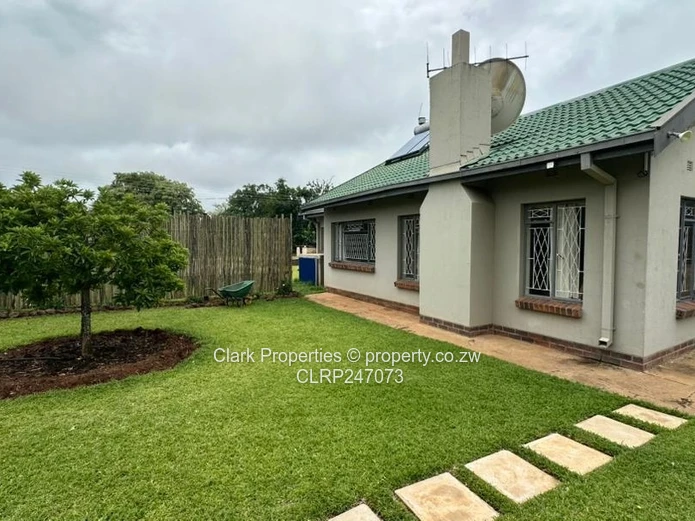 Expansive 4-Acre Property, Smallholding Lifestyle