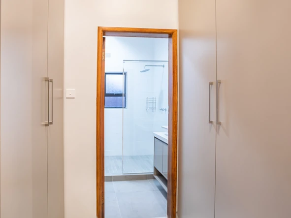 4 Bedroom Garden Flat