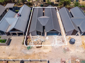 4 Bedroom Flat & Apartment