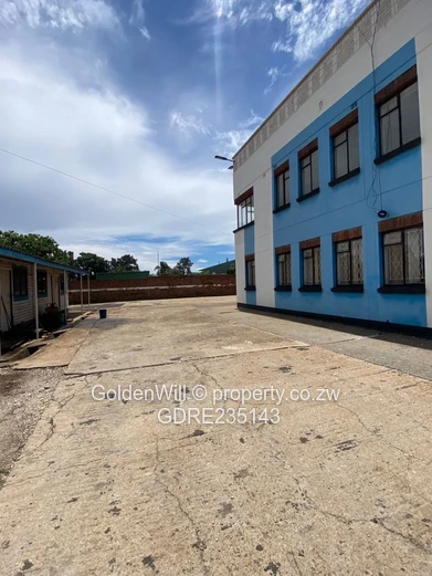 Bluffhill Warehouse To Rent