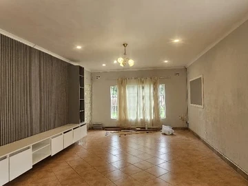 3 Bedroom Garden Flat