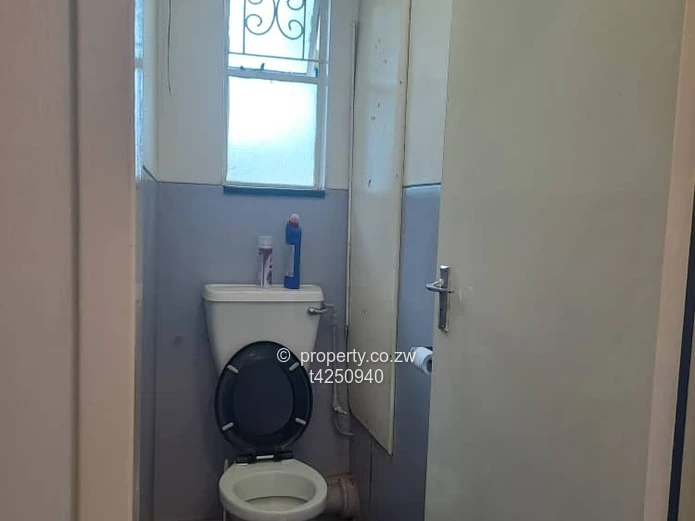 Avenues 2 bed flat for Rent