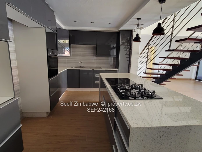 A Luxurious 4-Bedroom Townhouse/Cluster