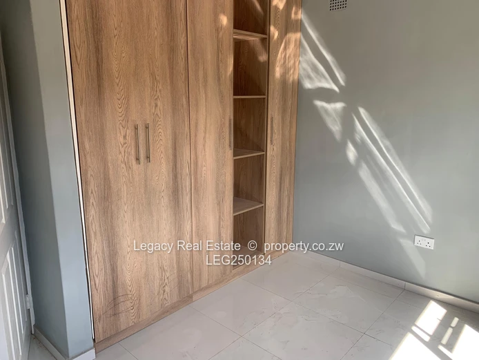 Quinnington 3BR — Modern Kitchen, Freestanding Bath & Borehole