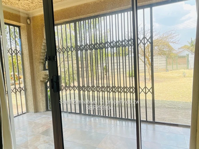5 Bedroom House For Sale In Old Windsor Ruwa (Sole Mandate)