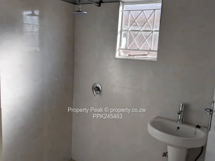 4-Bed House for Rental in Kuwadzana 7 – With Borehole & Secure 