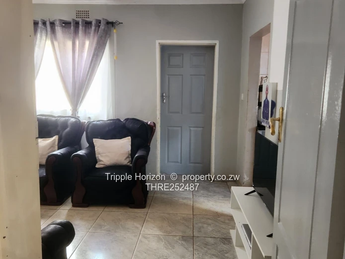 5-Bed Marlborough (Harare West) Home on 3000m² with Borehole