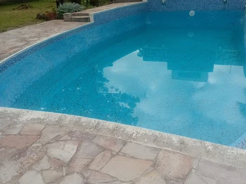 6 Bedroom House