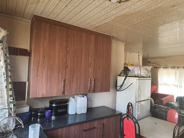 2 Bedroom Flat & Apartment