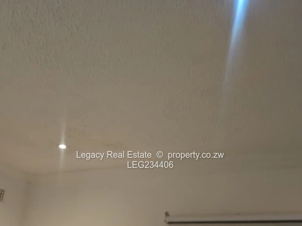 Sally Mugabe – Solid Family Home on 2000sqm for Sale