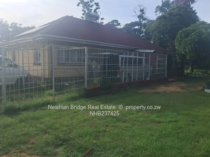 Waterfalls: 3-Bed on 3000m² — Borehole, Carport & Garden