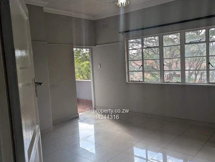 Belvedere Show ground 2 bedroom flat to rent 