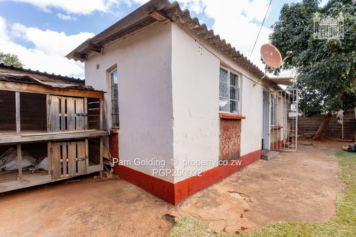 Family Home with Rental Income Potential!