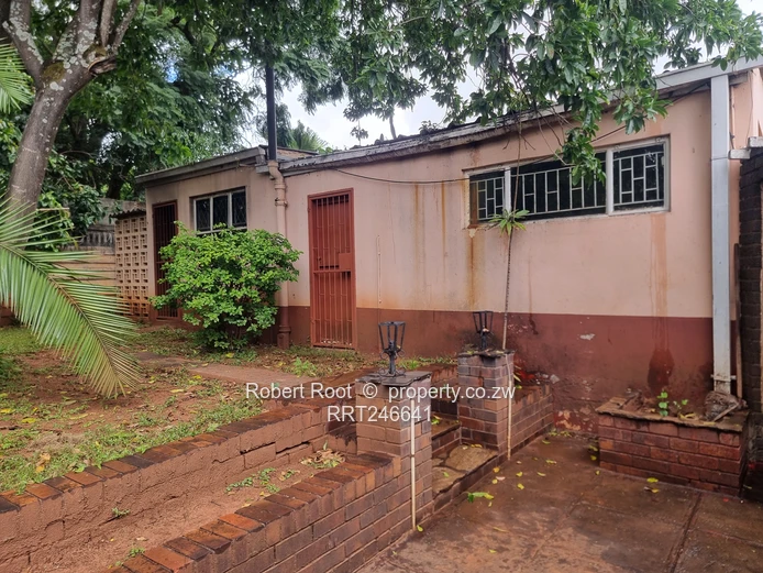 Avondale: Lomagundi Rd Frontage Property (Sole Mandate)