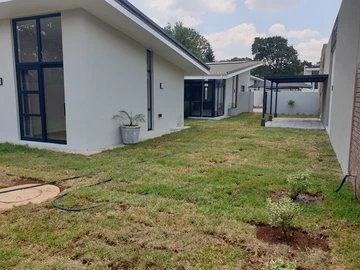 2 Unit Townhouse Complex