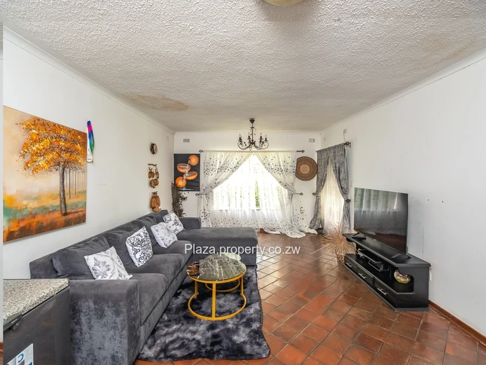 Quick Sale - Charming 3 Bed Garden Flat