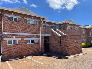 3 Bedroom Flat & Apartment