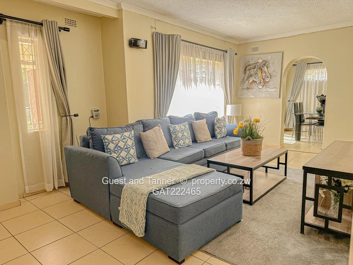 Spacious 3-Bedroom House for Sale Near Harare – Ensuite, Borehole and Staff Quarters in Emerald Hill